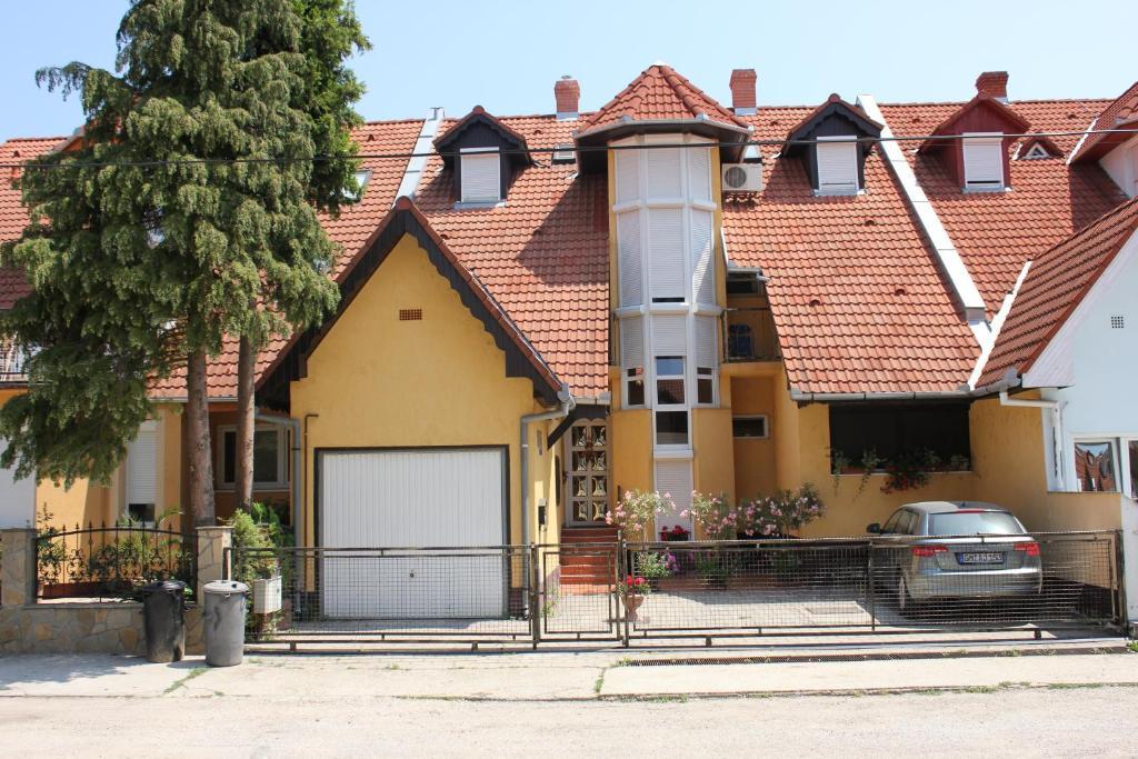 Abigél Vendégház Harkány Exterior foto